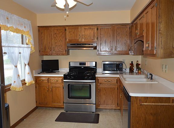 5th image of 1302 W Norley Ave