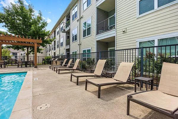 RCAH Urban Oaks — Photo 4