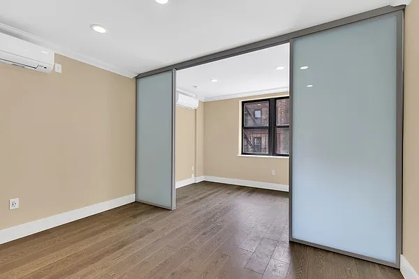 Rented by Cooper & Cooper Real Estate | media 22