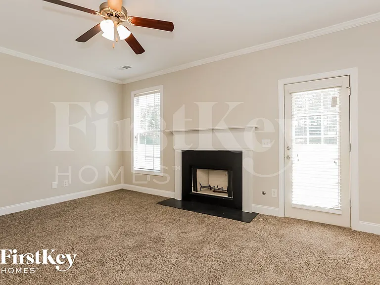 5680 Grande River Rd — Photo 3