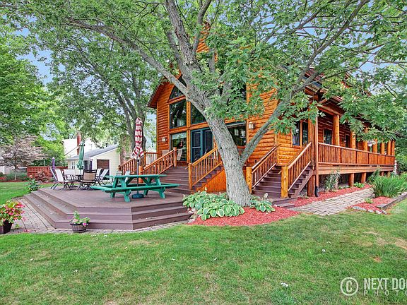 3rd image of 10798 Shady Lane Dr