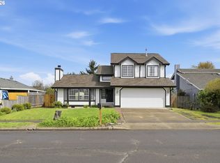 955 S 44th St, Springfield, OR 97478