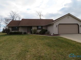 155 Union Place Dr, Bryan, OH 43506