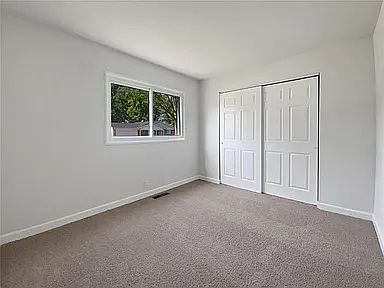 4th image of 2145 Huntington Dr