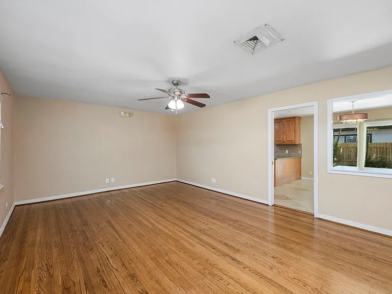 8303 Wilson St — Photo 5