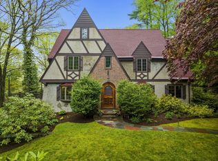 37 Hillside Rd, Wellesley, MA 02481