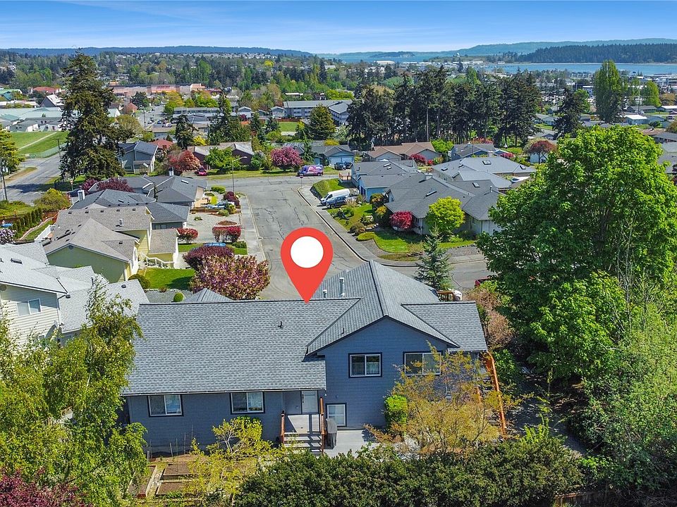 1st image of 710 SW Echo Loop