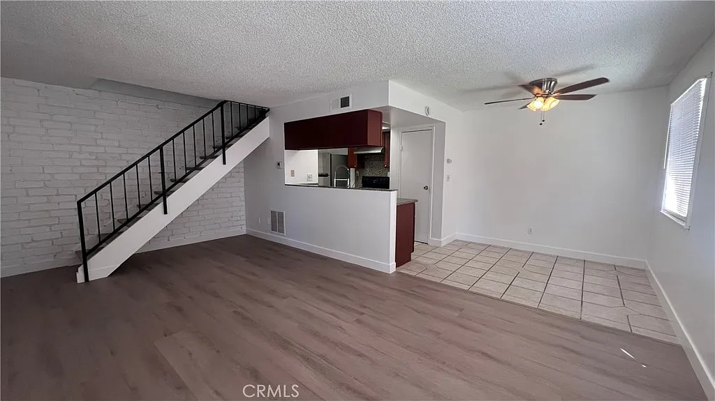 2 bed, 836 sqft, $2,250 — Photo 2