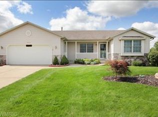 6622 Fencerow Ct SE, Caledonia, MI 49316