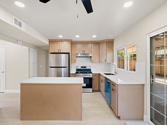 4th image of 1429 Crucero Ct