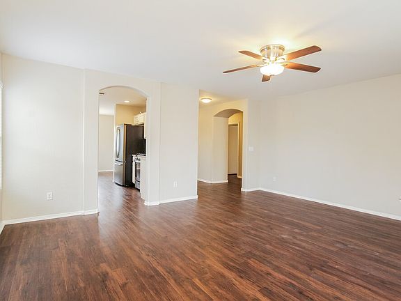 3rd image of 12709 W Myer Ln