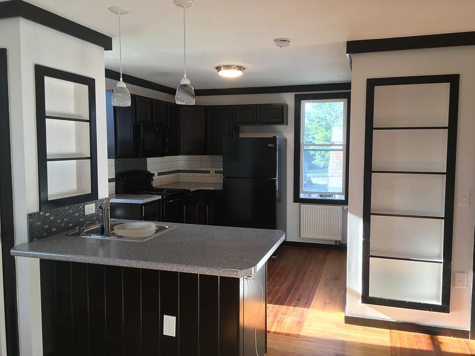 36 Reed St #2
