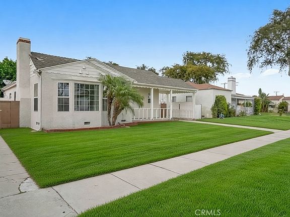 3rd image of 4071 Liberty Blvd
