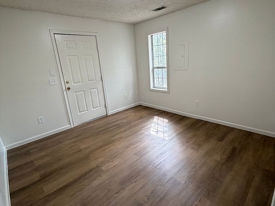 1st image of 110 Mitchell Ave