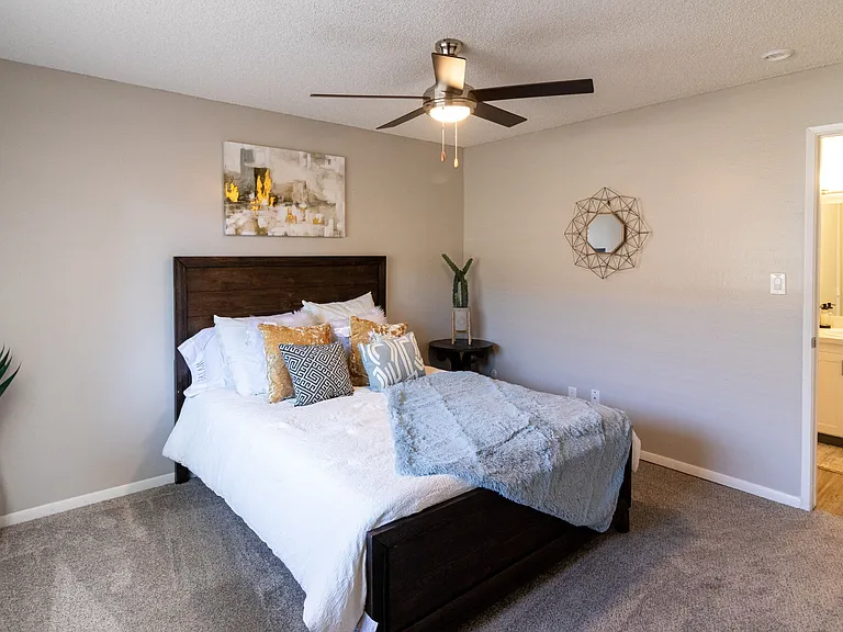 Keyway Apartments — Photo 11