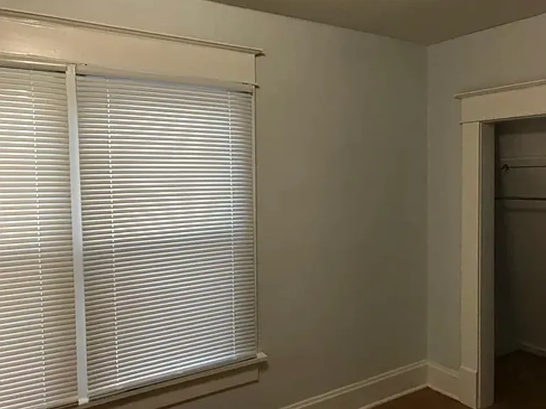 3202 Lincoln Way — Photo 9