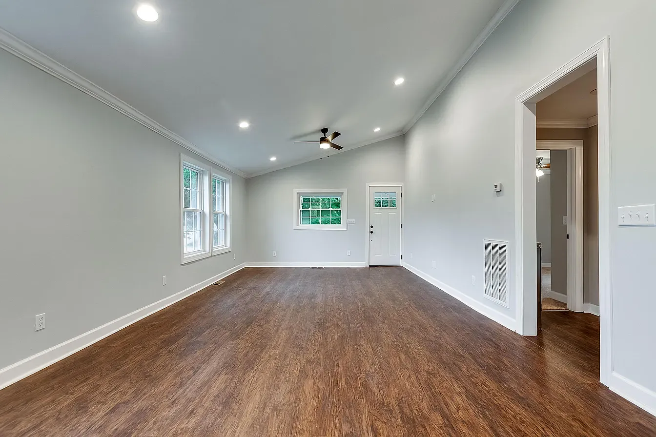 2 bed, 1100 sqft, $1,650 — Photo 4
