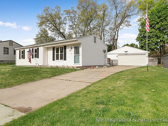 3rd image of 4583 Westgate Dr NW