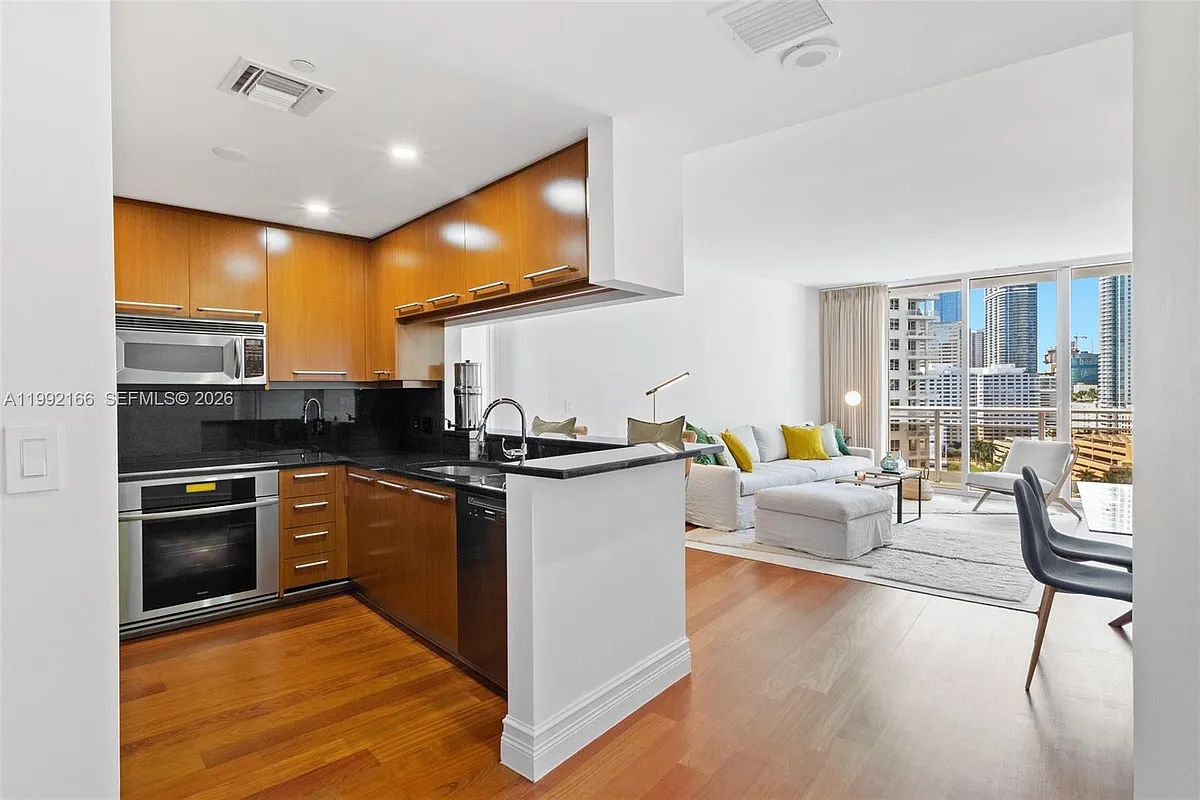 Building Photo - 901 Brickell Key Blvd #1609
