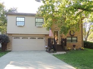 3637 Lakewood Dr, Cincinnati, OH 45248