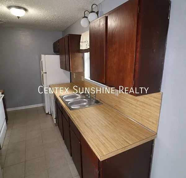 2200 Wheeler Ave #A — Photo 24