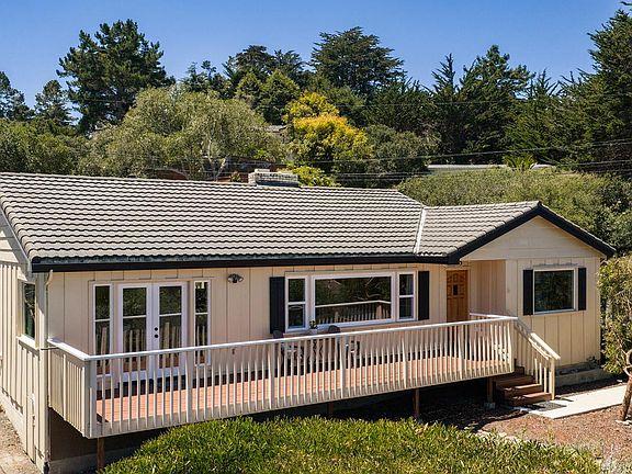 3rd image of 115 Mar Vista Dr