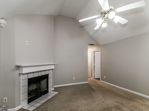 3rd image of 4525 Ravenwood Pl