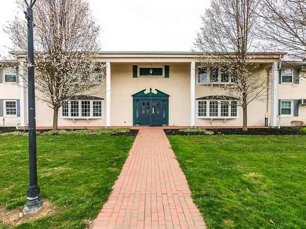 6 Meadowlawn Dr Unit 6, Mentor, OH 44060