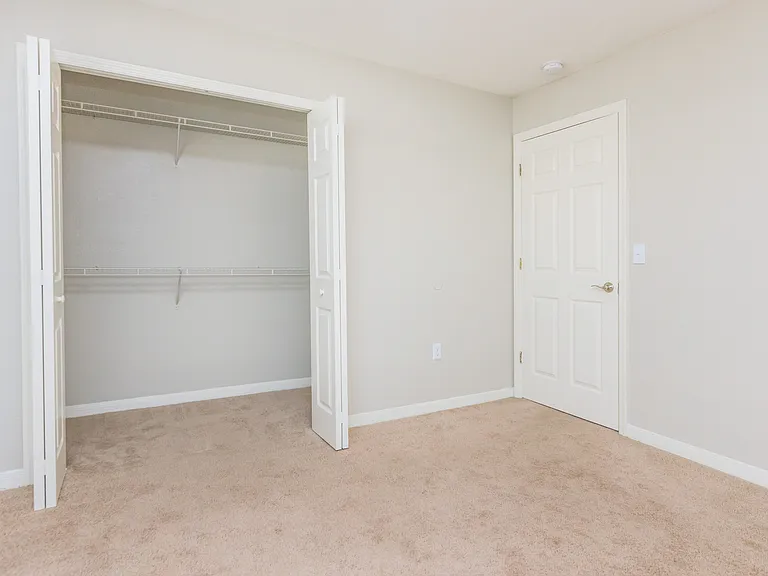Carmendy Square Apartments — Photo 22