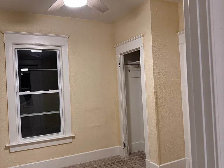742 Charlotte St — Photo 20