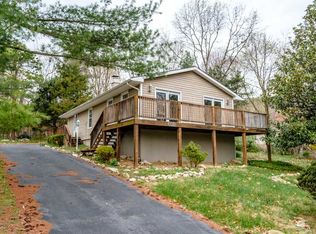 2202 Hawksbill Rd, McGaheysville, VA 22840