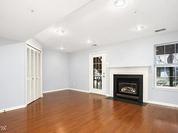 3rd image of 8154 Mallard Shore Dr