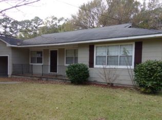 219 Rhodes Dr, Vicksburg, MS 39180