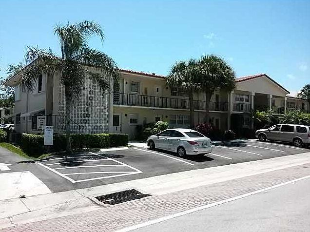 1st image of 2200 NE 36th St APT 1