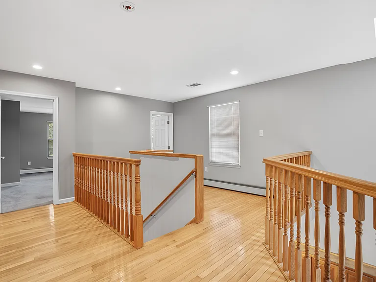 421 Lafayette St — Photo 22