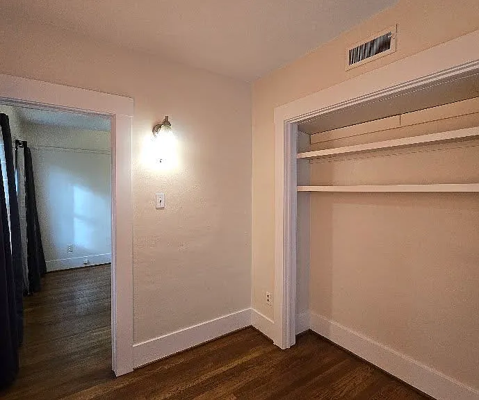 912 E Terrace Ave — Photo 32
