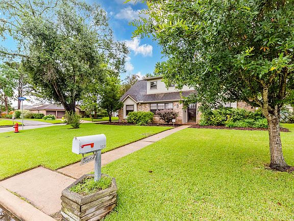 3rd image of 5020 Briarbrook Dr