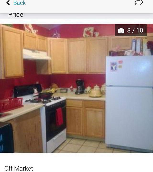 Kitchen has been painted white. These are pics taken from la