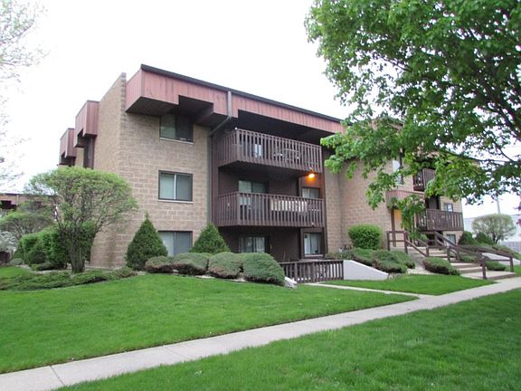2nd image of 101 Caterpillar Dr APT 1A
