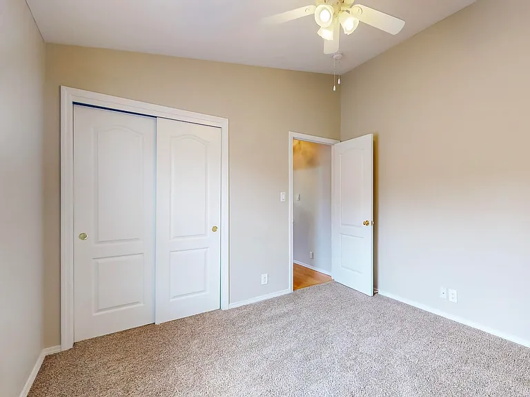 10543 Portofino Dr NW — Photo 29