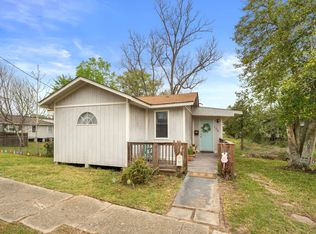 106 E Maggie St, Leesville, LA 71446