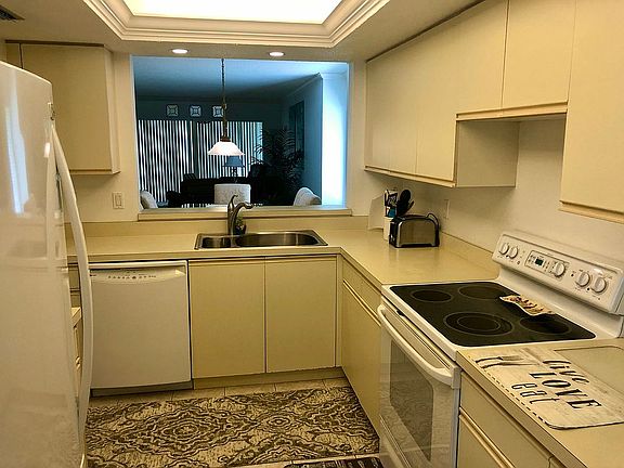 4th image of 6191 Timber Lake Dr Unit A11