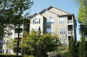 1st image of 1250 Parkwood Cir SE Unit 1105