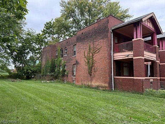 5th image of 1316 E 112th St