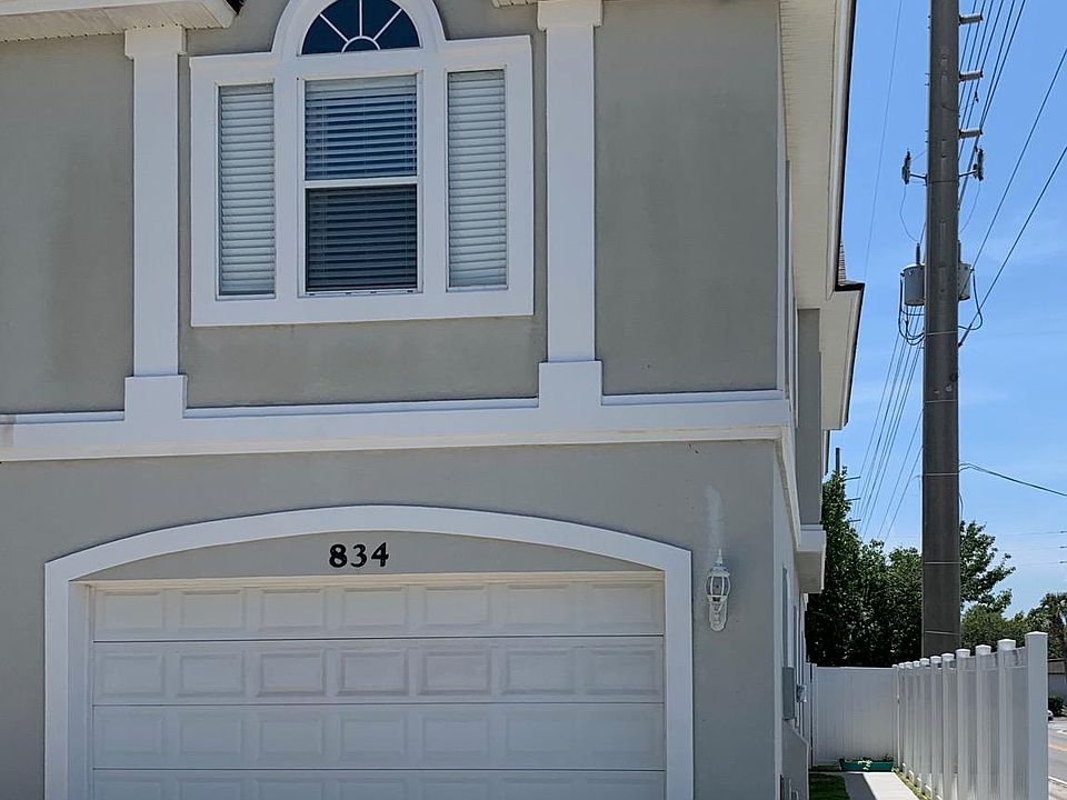 1st image of 834 9th Ave S