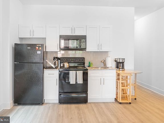3rd image of 5040 Market St Floor 1