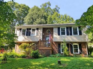104 Colonial Ct, Forest, VA