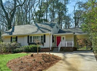 2452 Ridgewood Rd NW, Atlanta, GA 30318