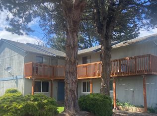 175 SW Kalmia St UNIT 175-3, Junction City, OR