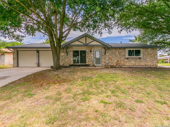 7521 LEADING OAKS ST, Live Oak, TX 78233